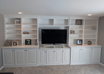 Entertainment center custom